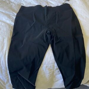 Brand new Hell Bunny black peddler pushers. NWT